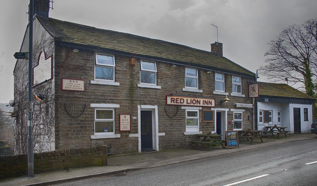 The Red Lion Inn Holmfirth Bagian luar foto