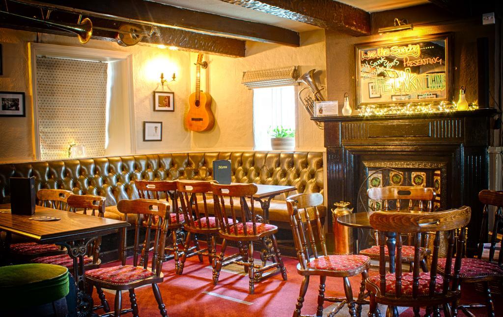 The Red Lion Inn Holmfirth Bagian luar foto